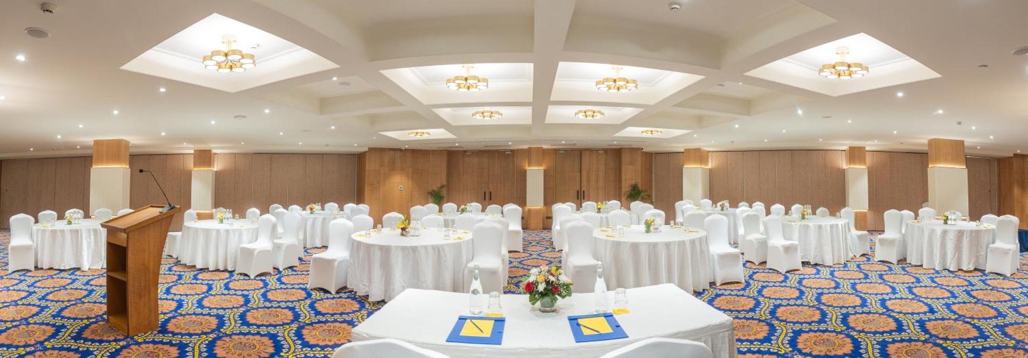 โกลเดน ทิวลิป โฮเต็ล ชัยปุระ Hotel ภายนอก รูปภาพ