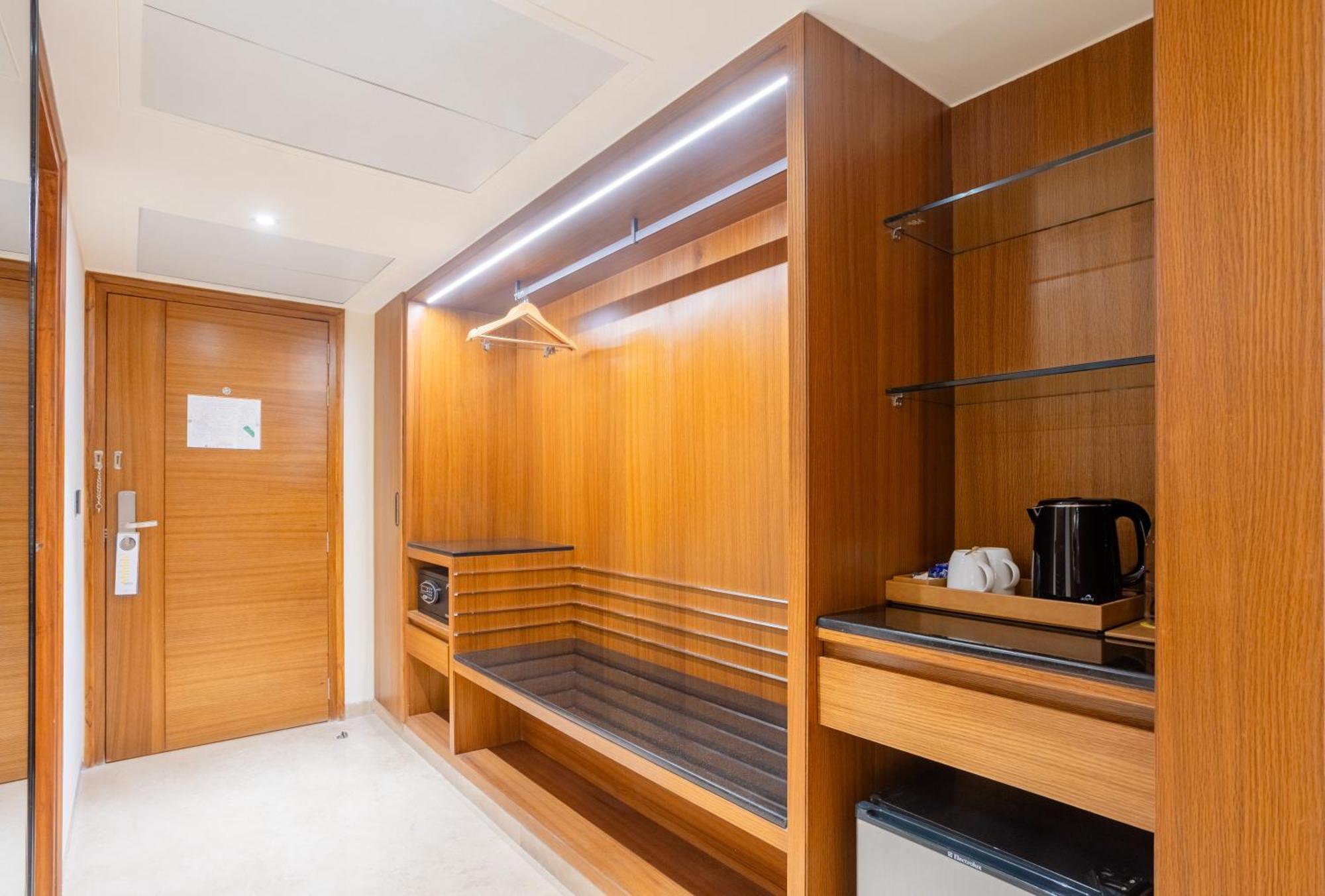โกลเดน ทิวลิป โฮเต็ล ชัยปุระ Hotel ภายนอก รูปภาพ