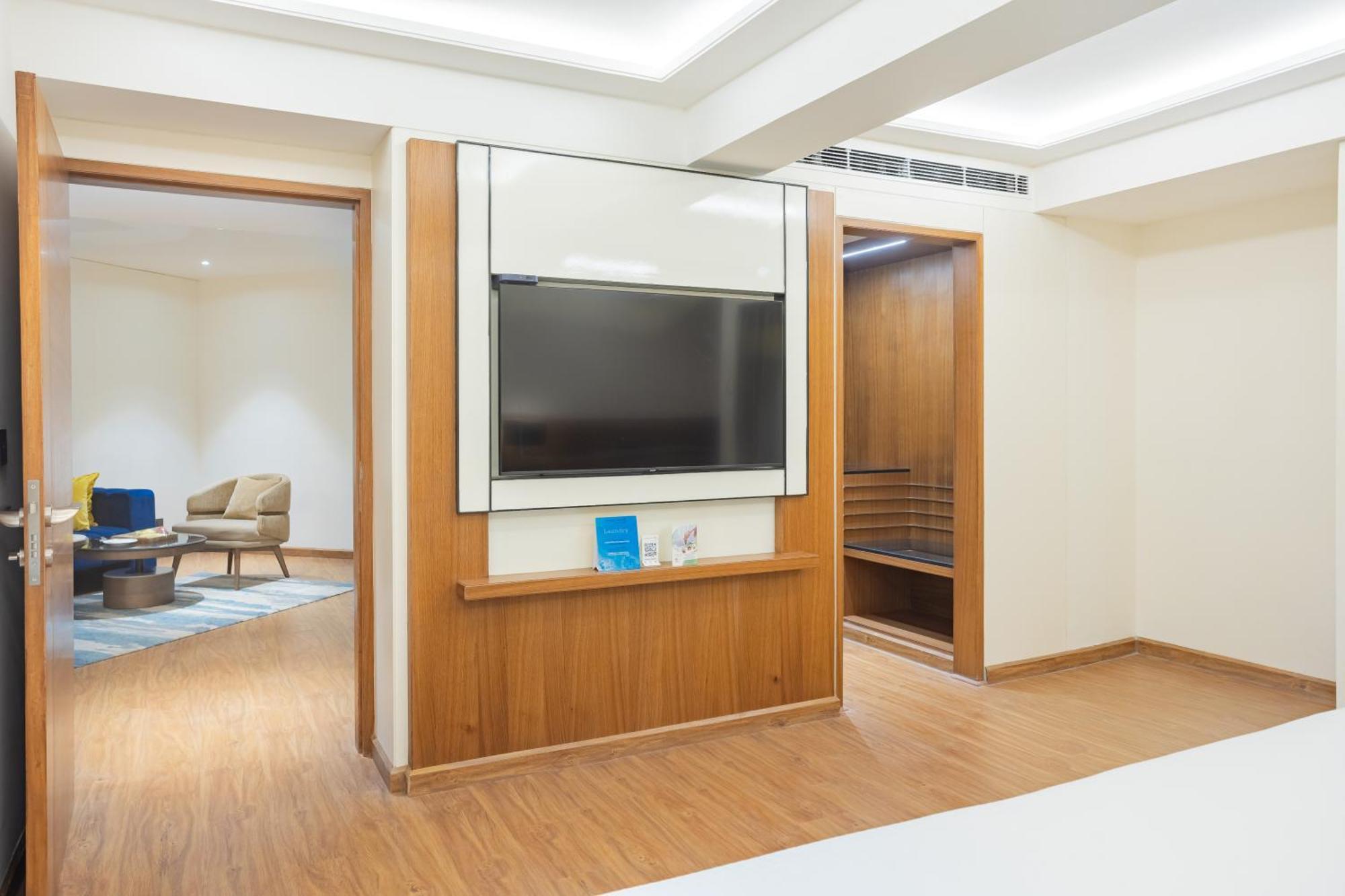 โกลเดน ทิวลิป โฮเต็ล ชัยปุระ Hotel ภายนอก รูปภาพ